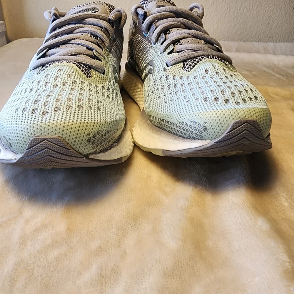 Saucony Mint Green Athletic Sneakers - Picture 4 of 11